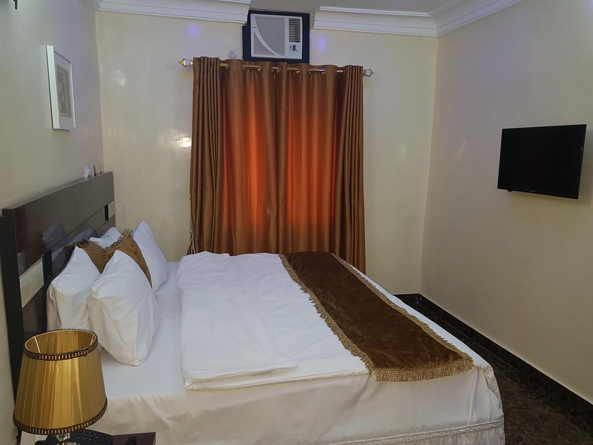 The Resident Hotel Owerri 外观 照片